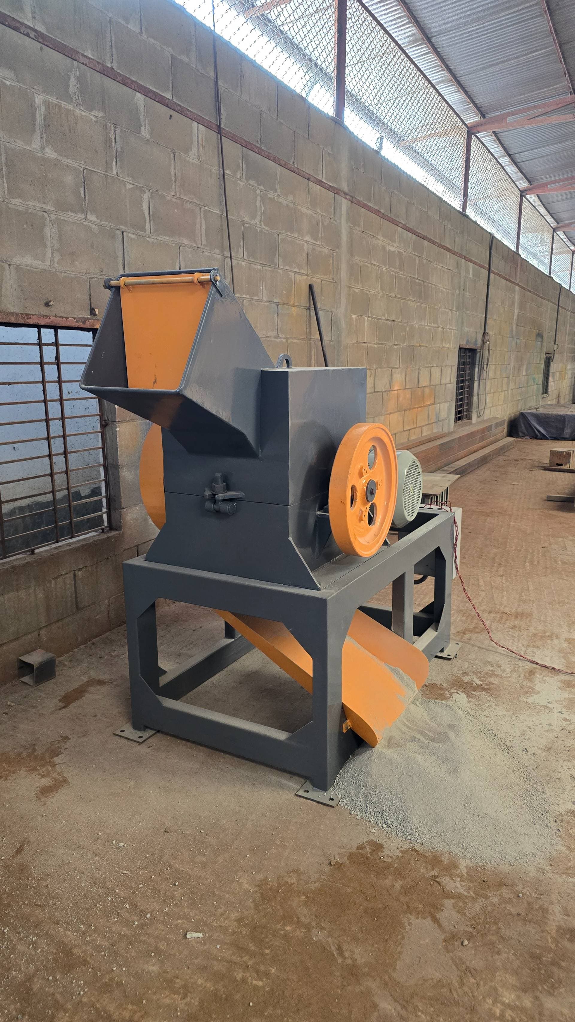 B-55/B-40  Crusher Machine gallery 1